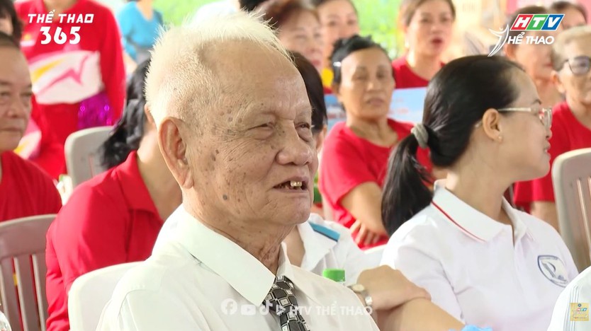 1.400 người tham gia đồng diễn Thể dục dưỡng sinh tại phường Phú Lâm - Ảnh 5.
