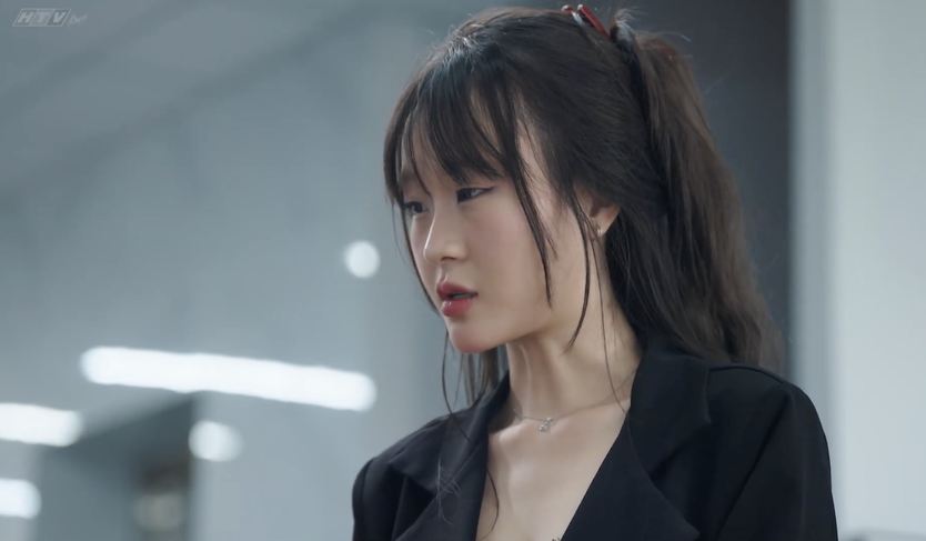 Nàng dâu "hô biến" khiến cả nhà dè chừng | Mặt nạ hoàng kim- Ảnh 7.