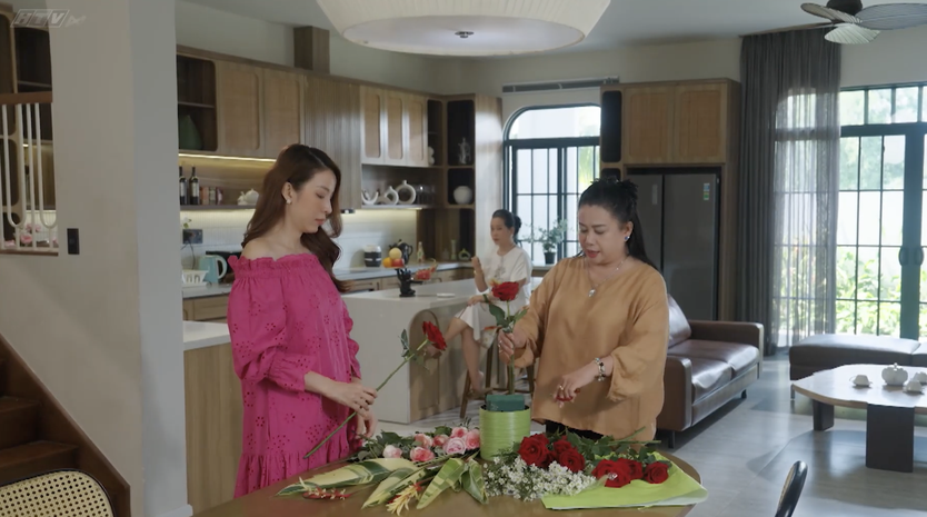 Nàng dâu "hô biến" khiến cả nhà dè chừng | Mặt nạ hoàng kim- Ảnh 15.