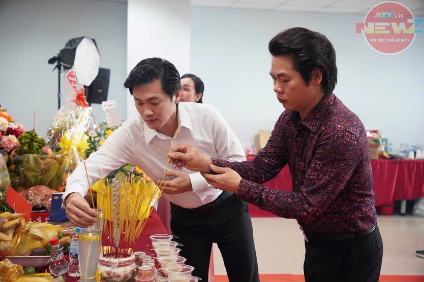 HTV tổ chức lễ dâng hương kỷ niệm Ngày Sân khấu Việt Nam - Ảnh 14.