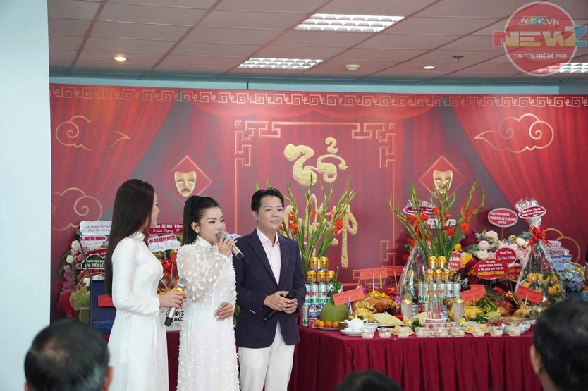 HTV tổ chức lễ dâng hương kỷ niệm Ngày Sân khấu Việt Nam - Ảnh 18.