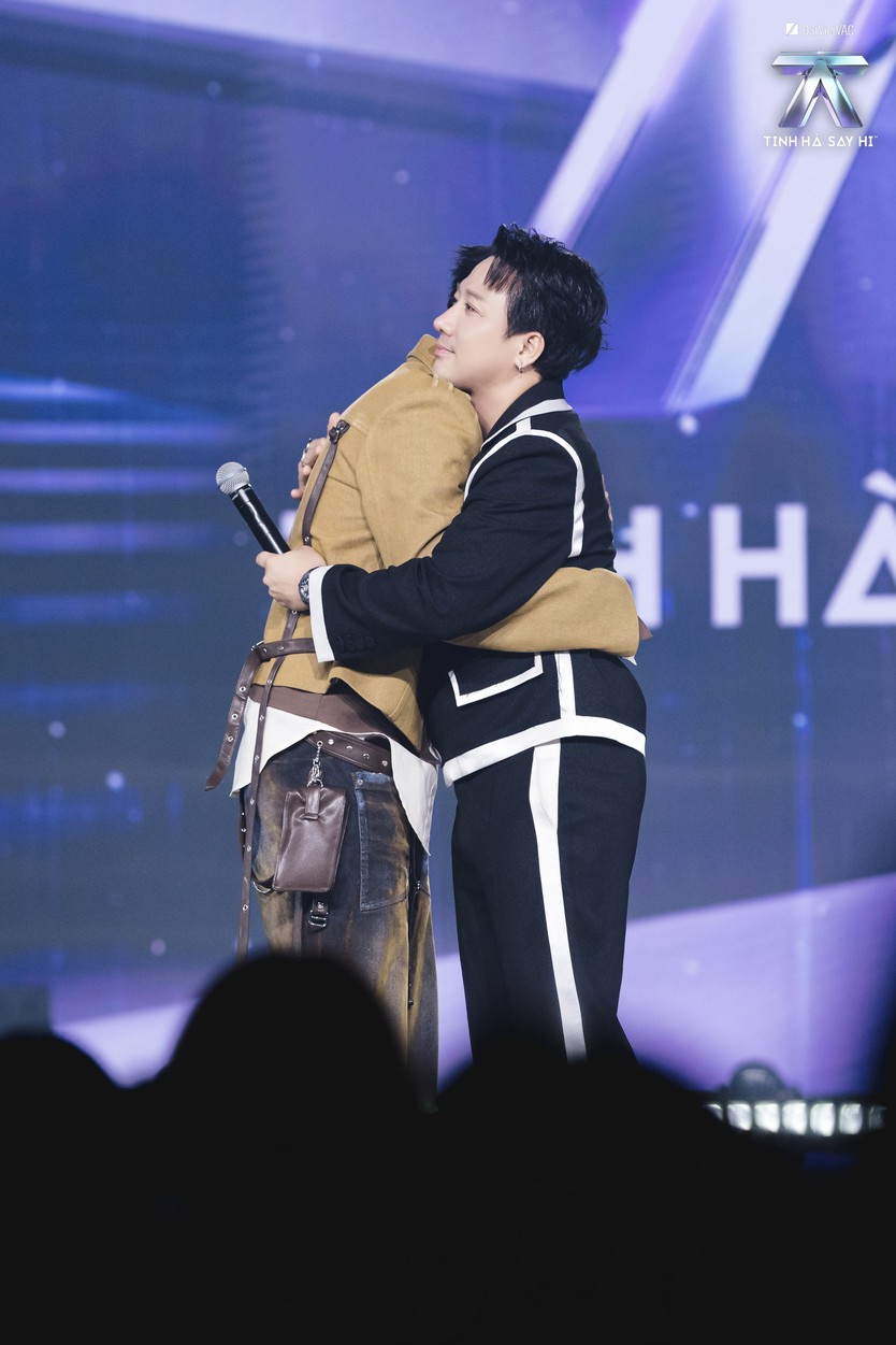 Dương Domic bật khóc trên sân khấu Tinh Hà Say Hi: Khi 'Dương tính toán' bất lực trước bài toán tình yêu! - Ảnh 6.