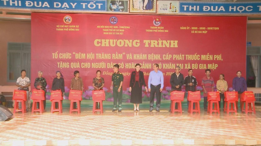 Lan tỏa yêu thương đến trẻ em, người dân khó khăn tại Bù Gia Mập - Ảnh 3.