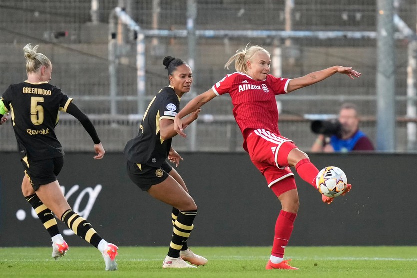 Man City ngược dòng hòa Bayern Munich trong ngày trở lại Women’s Champions League - Ảnh 2.