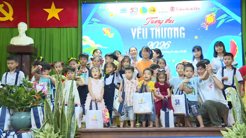Ấm áp Chương trình "Trung Thu Yêu Thương 2026" tại Làng Thiếu niên Thủ Đức - Ảnh 9.