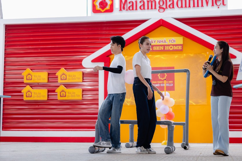Lê Hoàng Phương về quê cùng Mái ấm gia đình Việt - Ảnh 3.