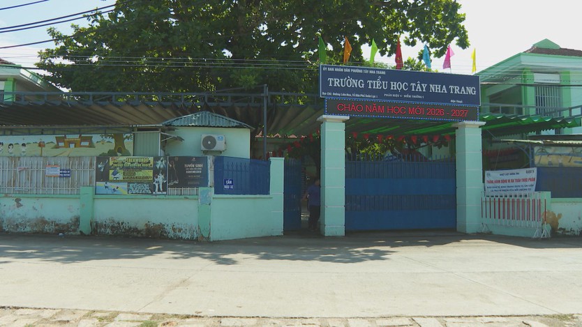 Tiếp sức trường học bão lũ Khánh Hòa- Ảnh 1.