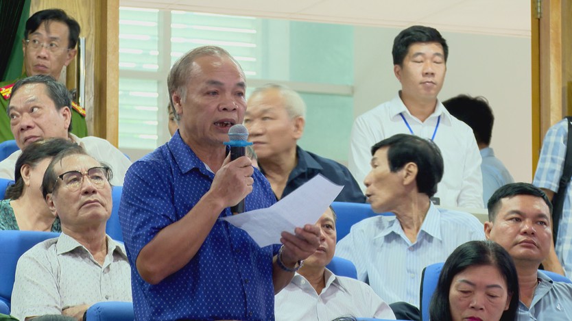 Chủ tịch Quốc hội tiếp xúc cử tri TP. Hồ Chí Minh: Thành phố quyết tâm đạt tăng trưởng 2 con số- Ảnh 3.