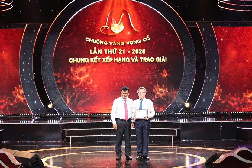 Toàn cảnh đêm vinh danh Chuông vàng vọng cổ 2026: Trọn vẹn cảm xúc - Truyền lửa đam mê - Ảnh 32.
