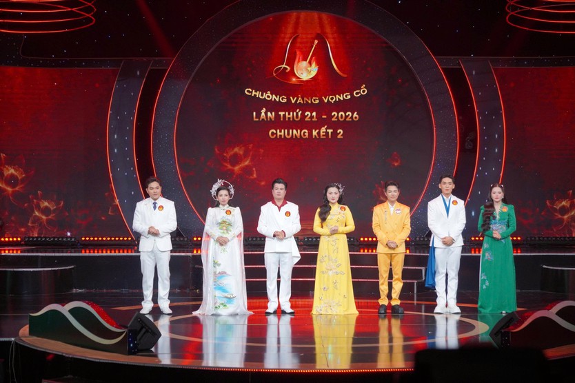 Khi âm nhạc dân tộc chinh phục khán giả bằng một đêm diễn “cháy vé” | Chuông vàng vọng cổ 2026 - Ảnh 19.