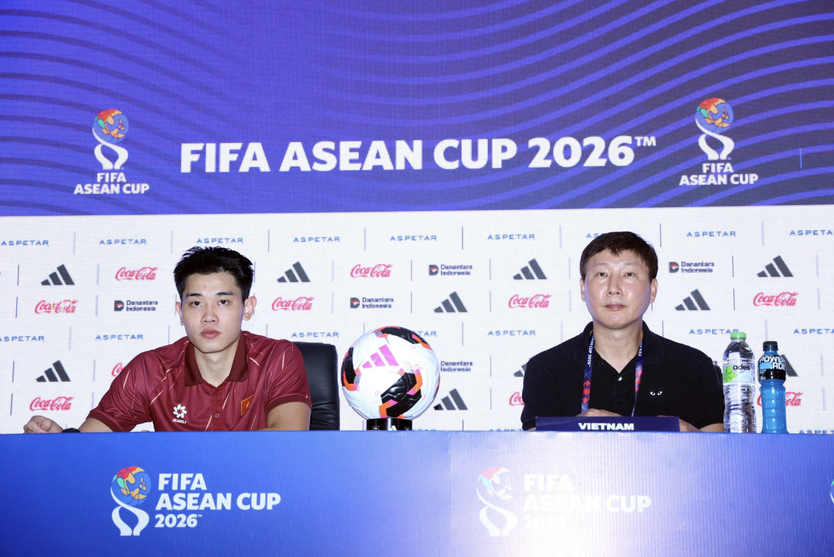 HLV Kim Sang Sik: "Toàn đội đã nắm bắt được tinh thần để giành chiến thắng"- Ảnh 2.