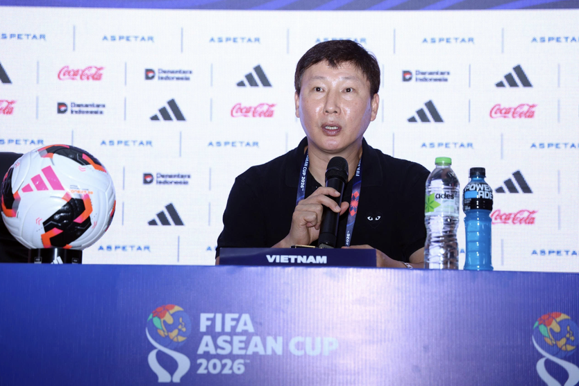 HLV Kim Sang Sik: "Toàn đội đã nắm bắt được tinh thần để giành chiến thắng"- Ảnh 3.