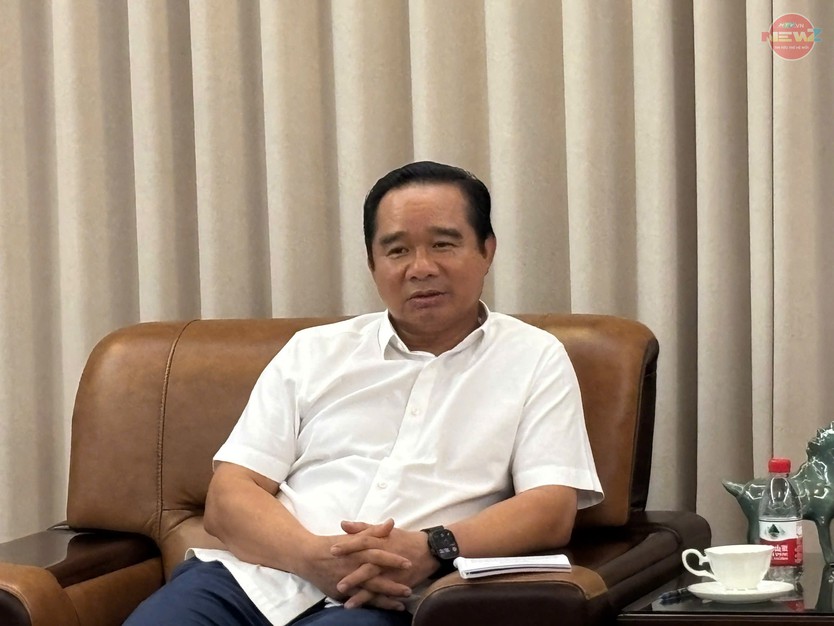Chủ tịch UBND TP. Hồ Chí Minh Nguyễn Văn Được thăm Tổng Lãnh sự quán Việt Nam tại Thượng Hải, Trung Quốc - Ảnh 2.