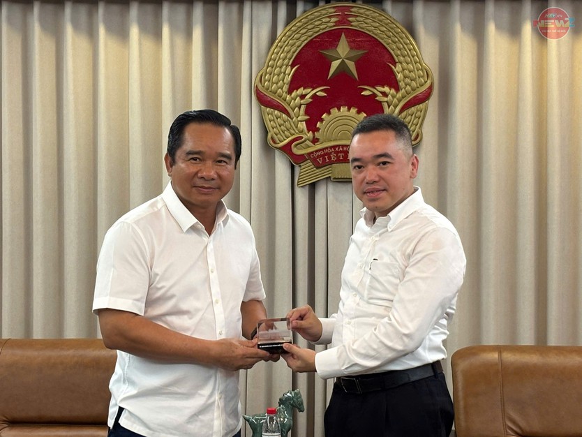 Chủ tịch UBND TP. Hồ Chí Minh Nguyễn Văn Được thăm Tổng Lãnh sự quán Việt Nam tại Thượng Hải, Trung Quốc - Ảnh 3.