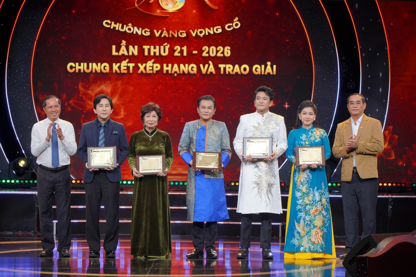 Toàn cảnh đêm vinh danh Chuông vàng vọng cổ 2026: Trọn vẹn cảm xúc - Truyền lửa đam mê - Ảnh 33.