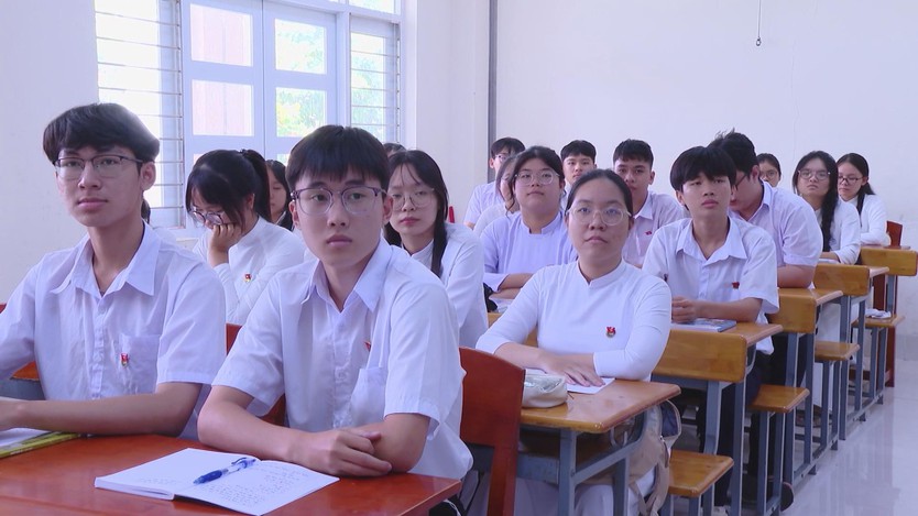 Trường học ban hành xây dựng quy tắc ứng xử văn minh trên không gian mạng - Ảnh 4.