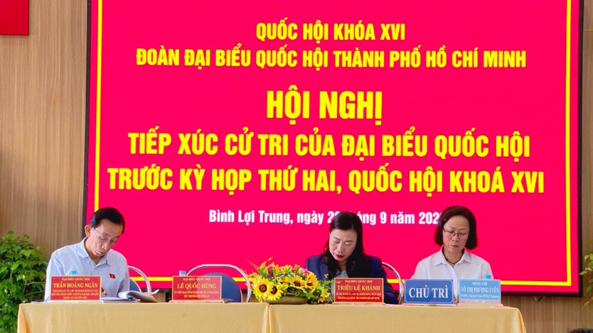 Đoàn đại biểu Quốc hội TP. HCM tiếp xúc cử tri tại phường Bình Lợi Trung trước Kỳ họp thứ hai, Quốc hội khóa XVI - Ảnh 4.