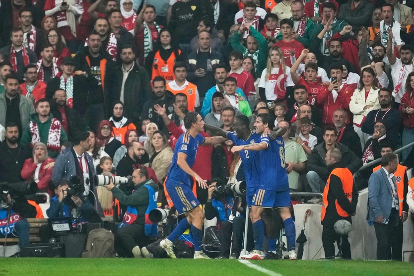 Italy thắng đậm, Olise giúp Pháp hạ Bỉ phút cuối tại UEFA Nations League - Ảnh 1.