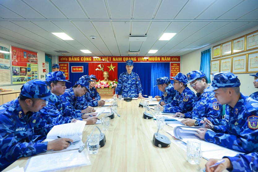 Cảnh sát biển Việt Nam kiểm tra công tác phòng, chống IUU- Ảnh 2.
