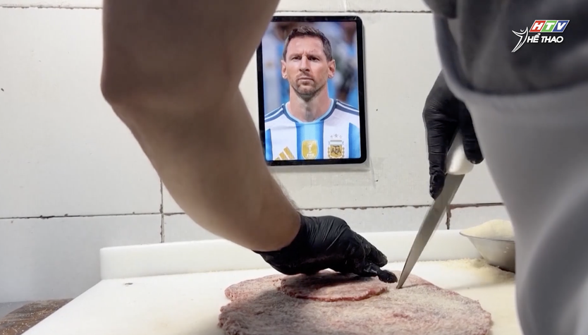 Độc đáo món ăn Milanesa tri ân Messi sau quyết định chia tay đội tuyển quốc gia - Ảnh 2.