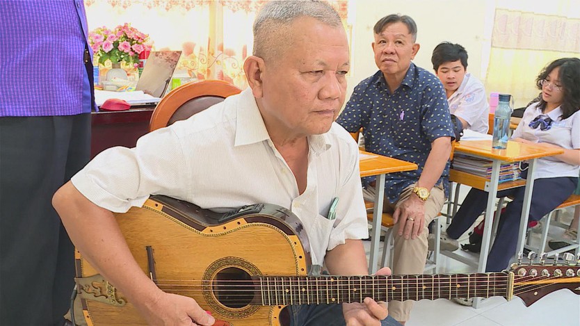 Đưa đờn ca tài tử vào giờ học chính khóa: Gieo hạt giống văn hóa cho thế hệ trẻ - Ảnh 4.
