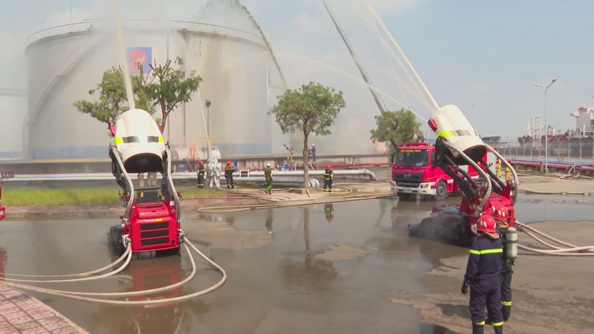 TP. Hồ Chí Minh tăng cường diễn tập PCCC tại các công trình trọng điểm - Ảnh 5.