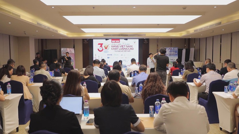 hàng Việt Nam chất lượng cao kỷ niệm 30 năm: Bứt phá để giữ niềm tin người tiêu dùng - Ảnh 1.