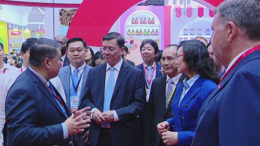 Khai mạc Diễn đàn Xuất khẩu 2026 đạt 1.800 cuộc kết nối B2B ngay trong ngày đầu - Ảnh 3.