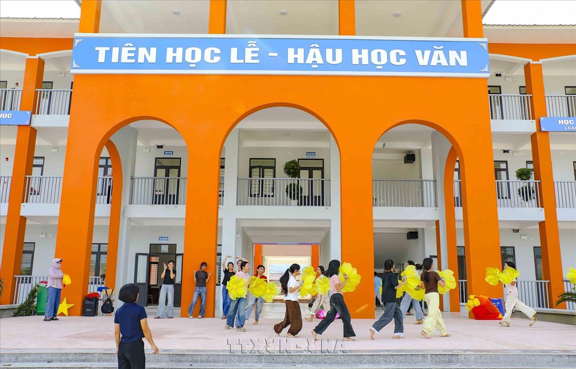 Khai giảng năm học 2026-2027: Thống nhất nghi thức trên toàn quốc, không kéo dài phần lễ - Ảnh 1.