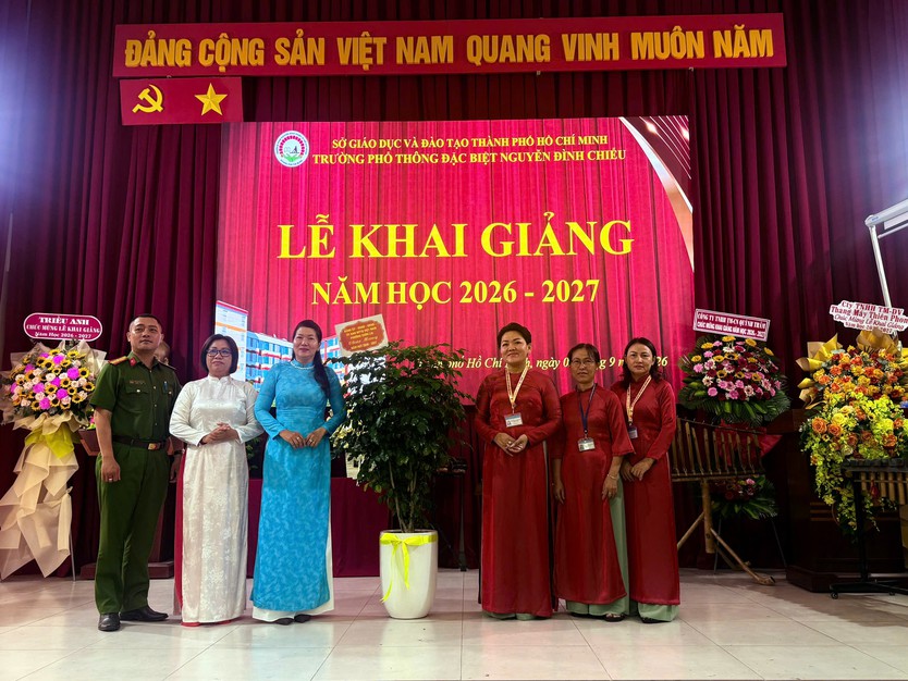 Lễ khai giảng đặc biệt tại Trường Phổ thông Đặc biệt Nguyễn Đình Chiểu - Ảnh 9.