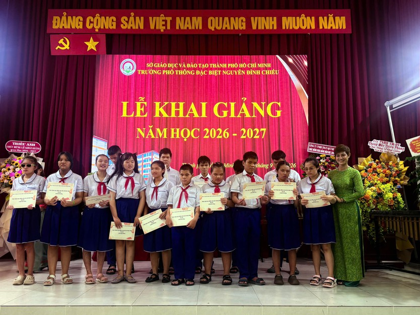Lễ khai giảng đặc biệt tại Trường Phổ thông Đặc biệt Nguyễn Đình Chiểu - Ảnh 12.