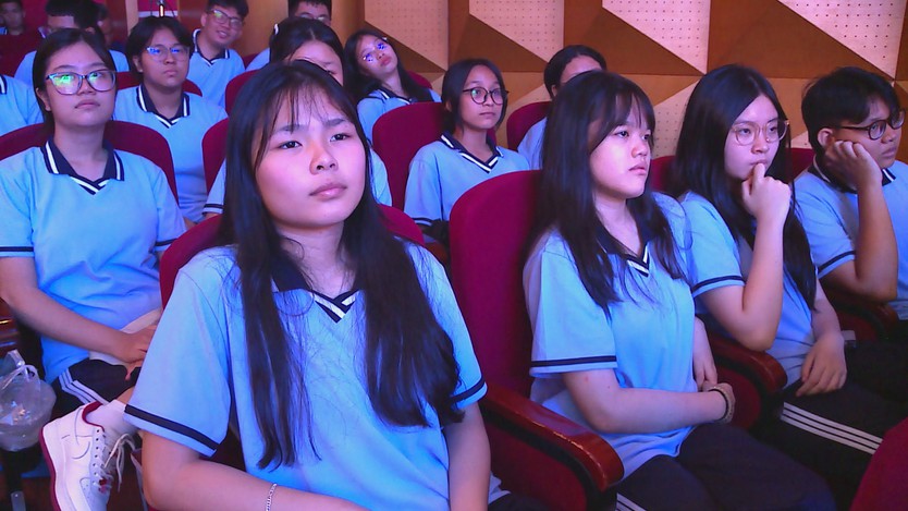 Từ Trang sử đến sân khấu, kết nối người trẻ với cải lương - Ảnh 3.