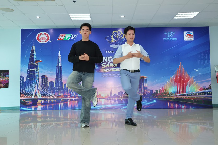 Chuông vàng vọng cổ 2026: Chung kết 1 - Hành trình âm nhạc "Dọc đường đất nước" - Ảnh 8.