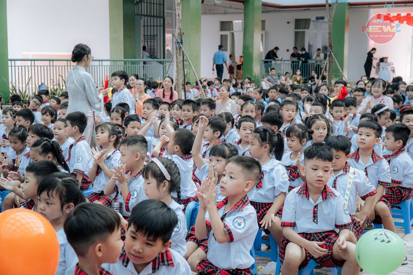 Trường Tiểu học Trần Đại Nghĩa khai giảng năm học mới trên khu đất nghĩa trang Bình Hưng Hòa - Ảnh 20.