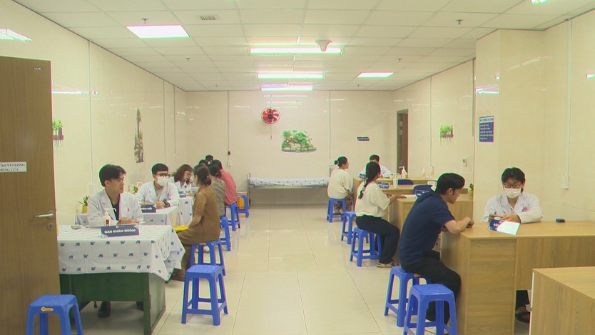 TP. Hồ Chí Minh: 100% bệnh viện có khu khám sức khỏe tách biệt - Ảnh 1.