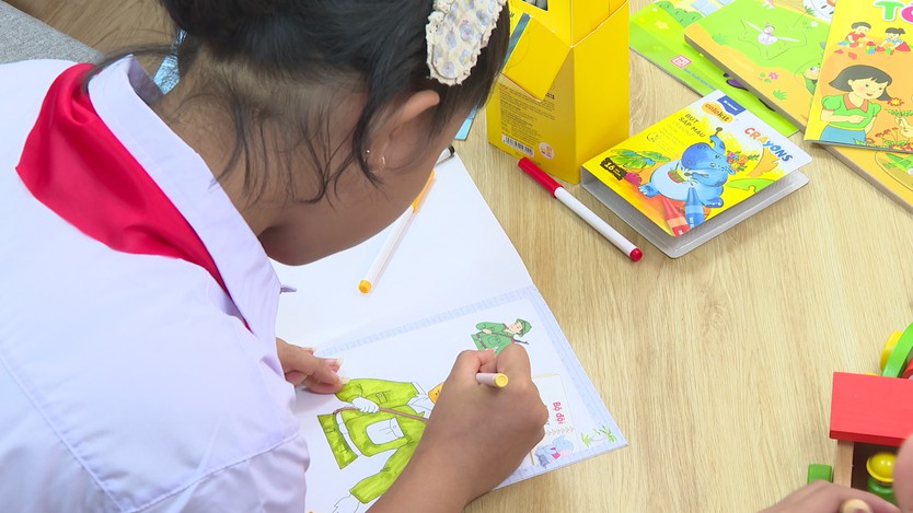 Lễ khai giảng tại những lớp học đặc biệt dành cho bệnh nhi - Ảnh 3.