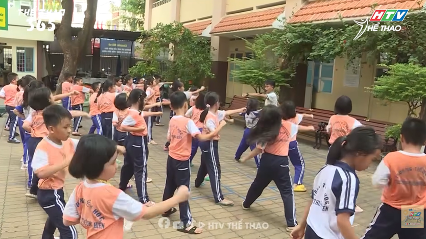 Năm học mới - Tăng vận động, thêm niềm vui- Ảnh 1.