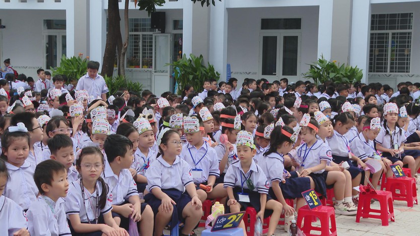 Khai giảng năm học mới và khánh thành, đưa vào sử dụng Trường Tiểu học Trung Nhất, phường Cầu Kiệu- Ảnh 3.