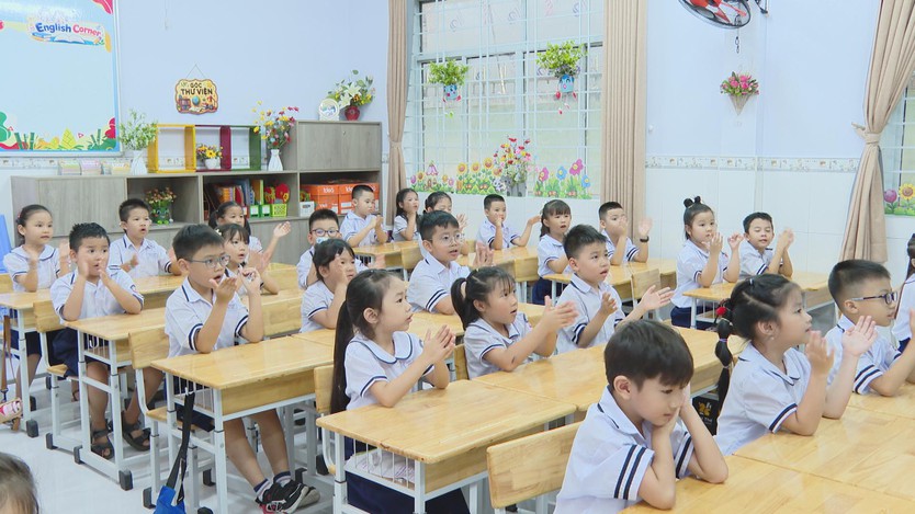 Khai giảng năm học mới và khánh thành, đưa vào sử dụng Trường Tiểu học Trung Nhất, phường Cầu Kiệu- Ảnh 4.