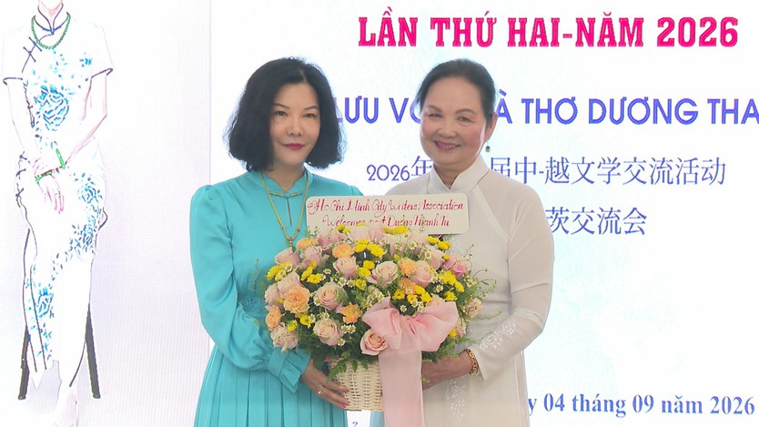 Khi những trang thơ đưa hai nền văn hóa Việt - Trung đến gần nhau- Ảnh 1.