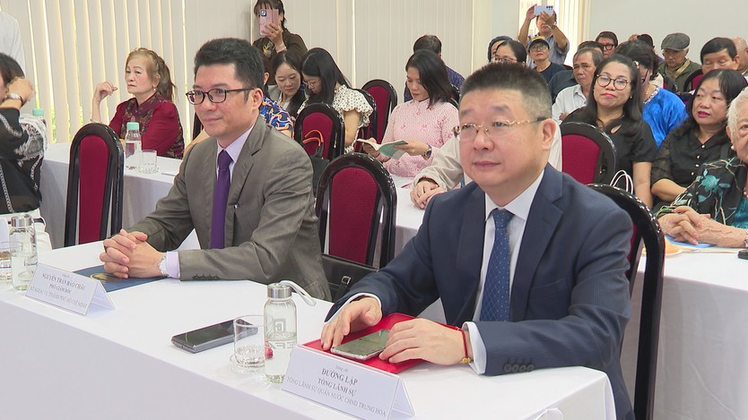Khi những trang thơ đưa hai nền văn hóa Việt - Trung đến gần nhau- Ảnh 5.