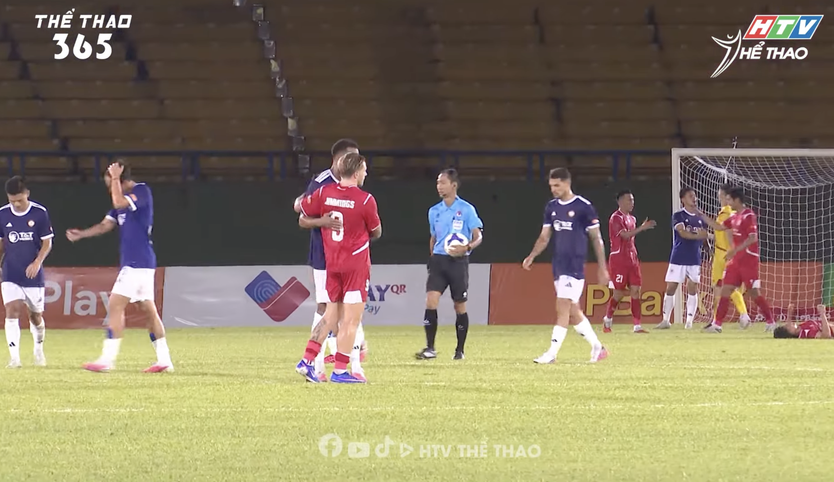 Ngày ra quân vượt khó thành công của CLB Công an TP. Hồ Chí Minh - Ảnh 1.