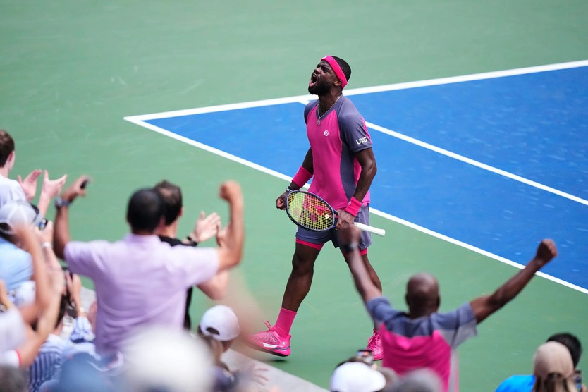 Hai nhà vô địch Sabalenka và Alcaraz thẳng tiến vào tứ kết US Open - Ảnh 4.
