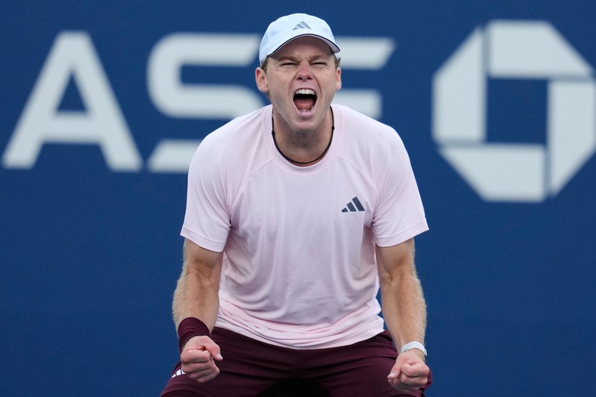 Hai nhà vô địch Sabalenka và Alcaraz thẳng tiến vào tứ kết US Open - Ảnh 5.