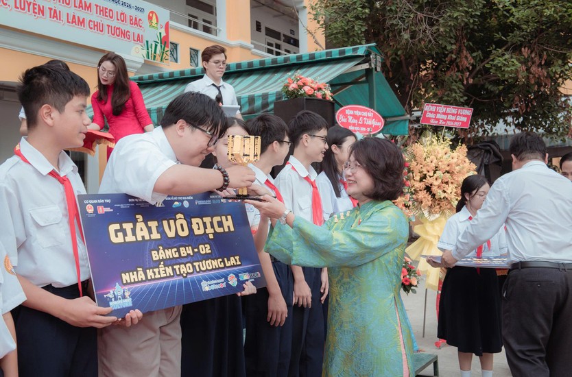 Trường THCS Hồng bàng chào đón 717 học sinh lớp 6 trong năm học mới- Ảnh 2.