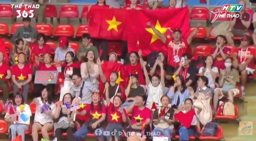 Đội tuyển Điền kinh Việt Nam dâng hương Đền Hùng, hướng đến ASIAD 20 - Ảnh 10.