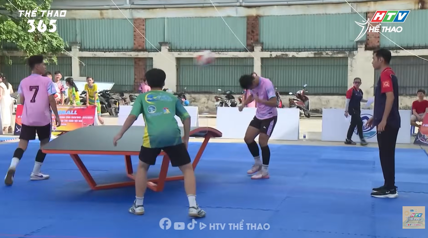Giải Teqball Phường Phú Thuận mở rộng: Sân chơi mới thu hút người trẻ - Ảnh 7.
