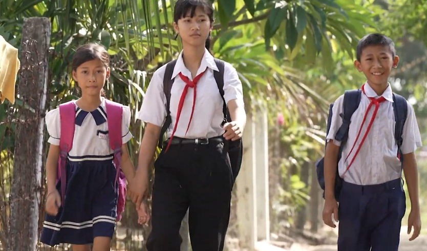 Mái ấm gia đình Việt: Ông bà già yếu nhịn ăn nuôi 4 cháu mồ côi - Ảnh 10.
