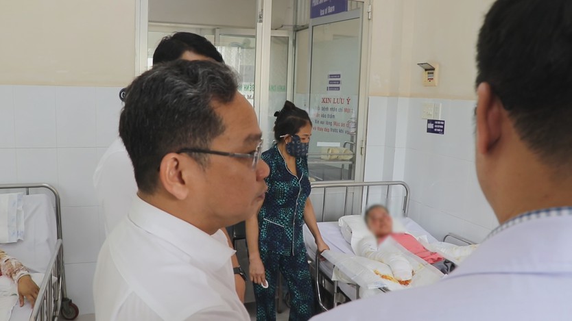 MTTQ TP. Hồ Chí Minh động viên gia đình bị ảnh hưởng hỏa hoạn - Ảnh 2.