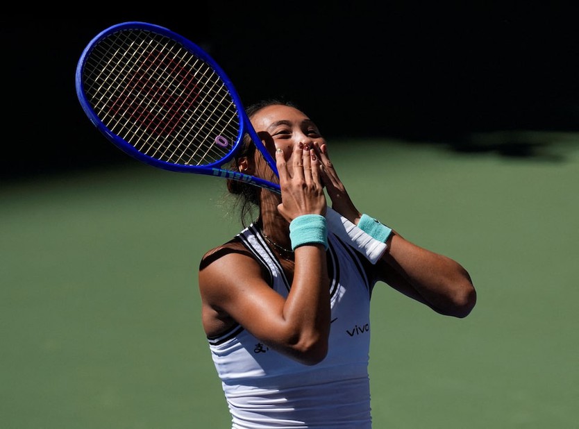 US Open: Rybakina áp đảo Osaka, Zheng Qinwen gây bất ngờ trước Swiatek để vào tứ kết - Ảnh 4.